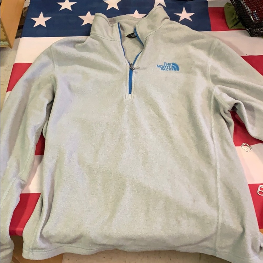 Long sleeve north face pull over